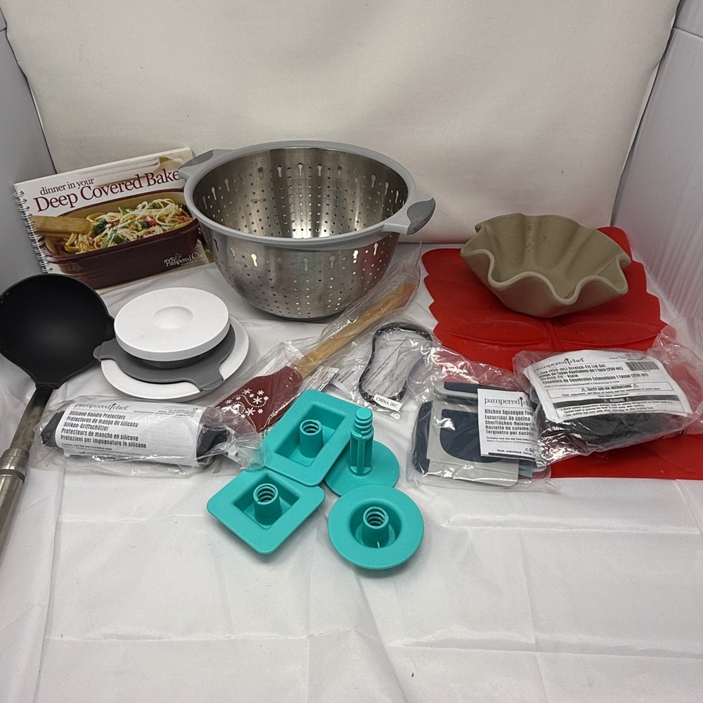 Pampered Chef Kitchen lot of Tools  some new and some gently used